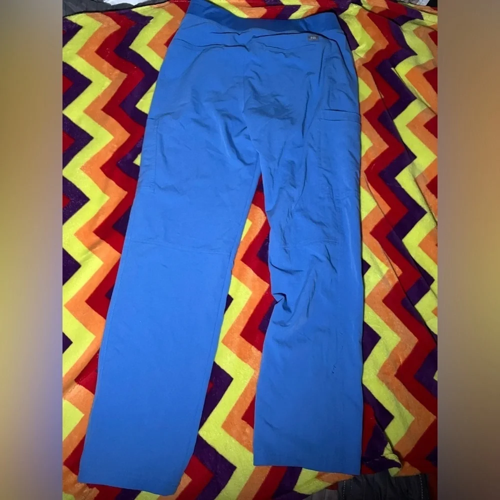 Figs Technical collection Axum cargo scrub pants